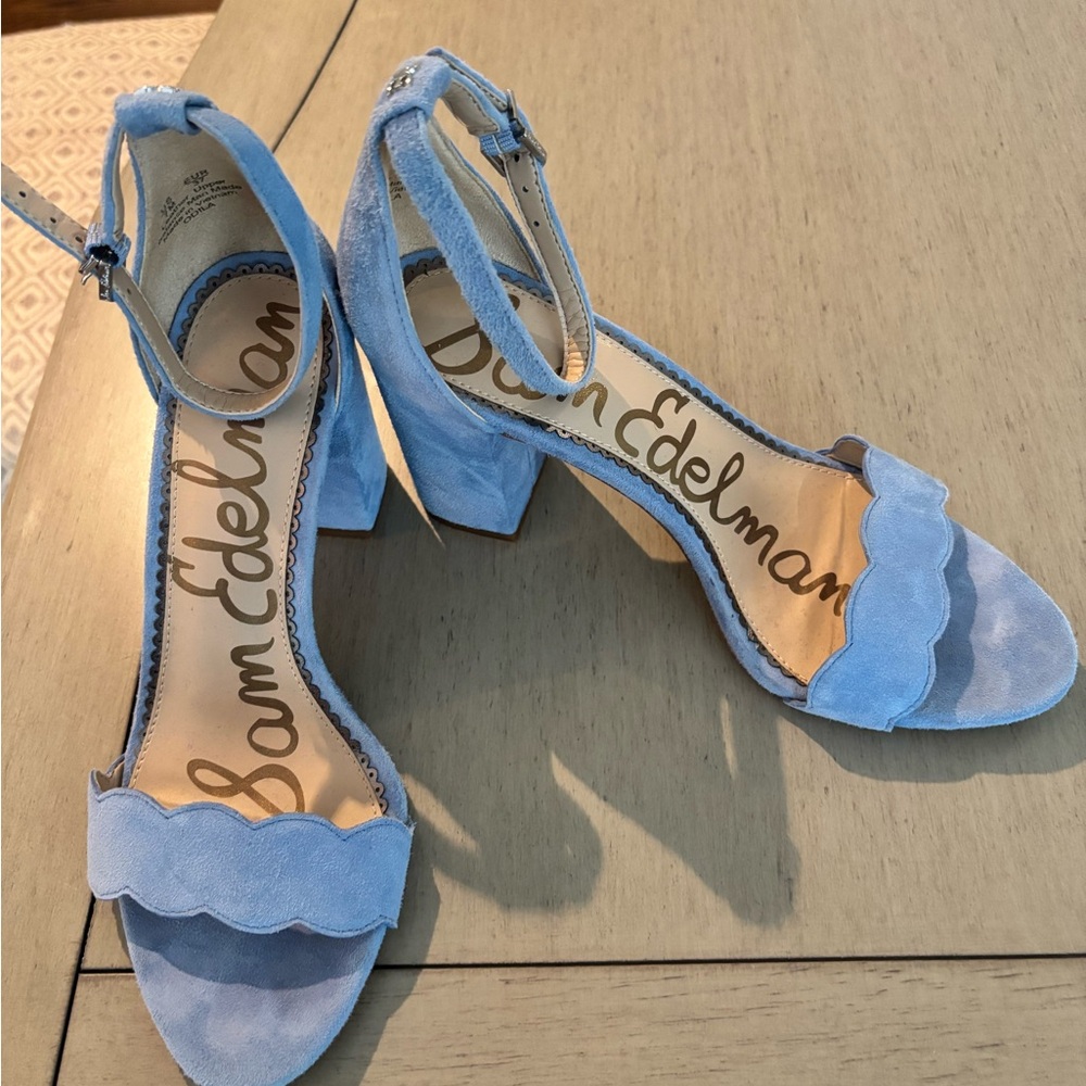 Medium Blue Scalloped Sam Edelman Block Heels size 7